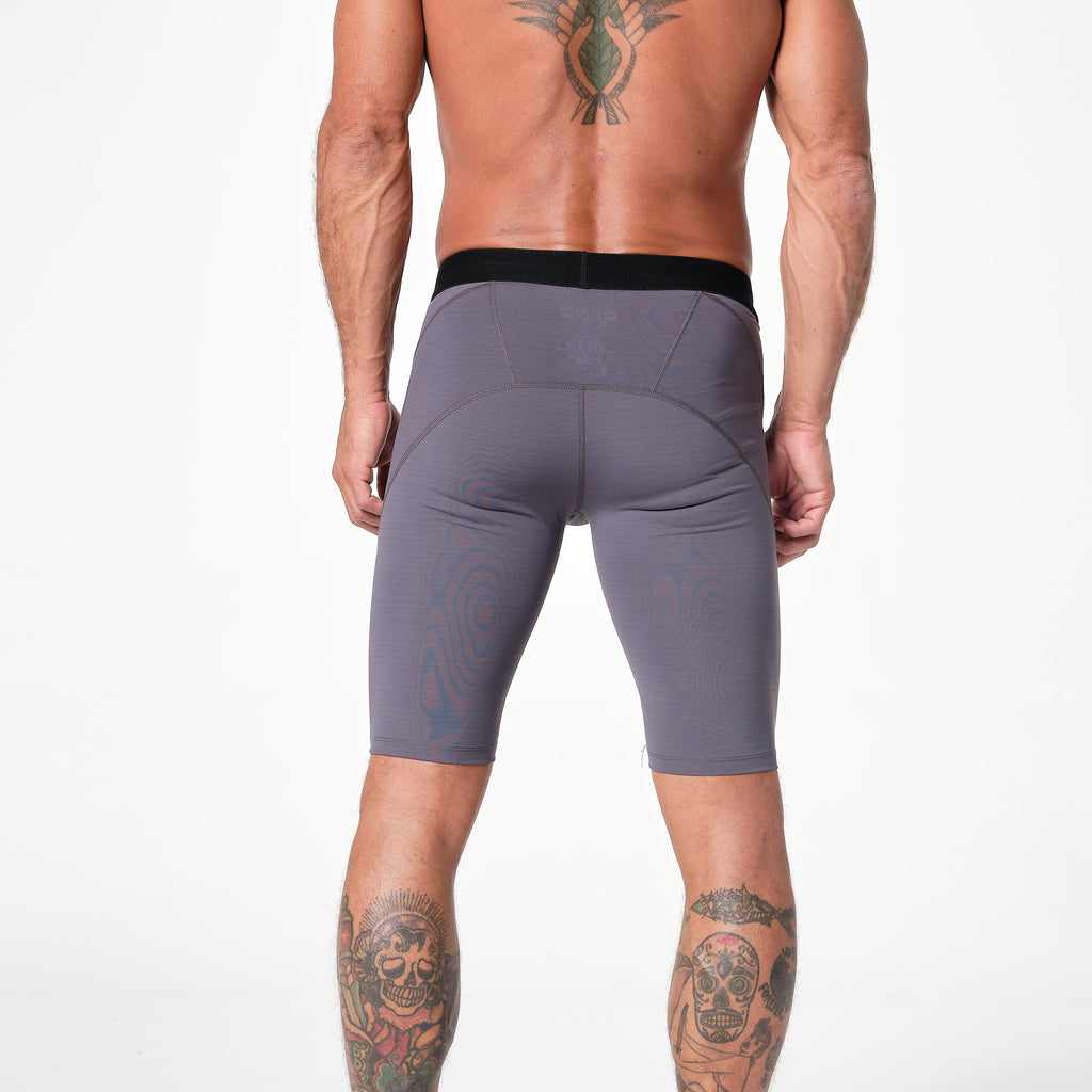 ACTIVE Ax COMPRESSION SHORTS
